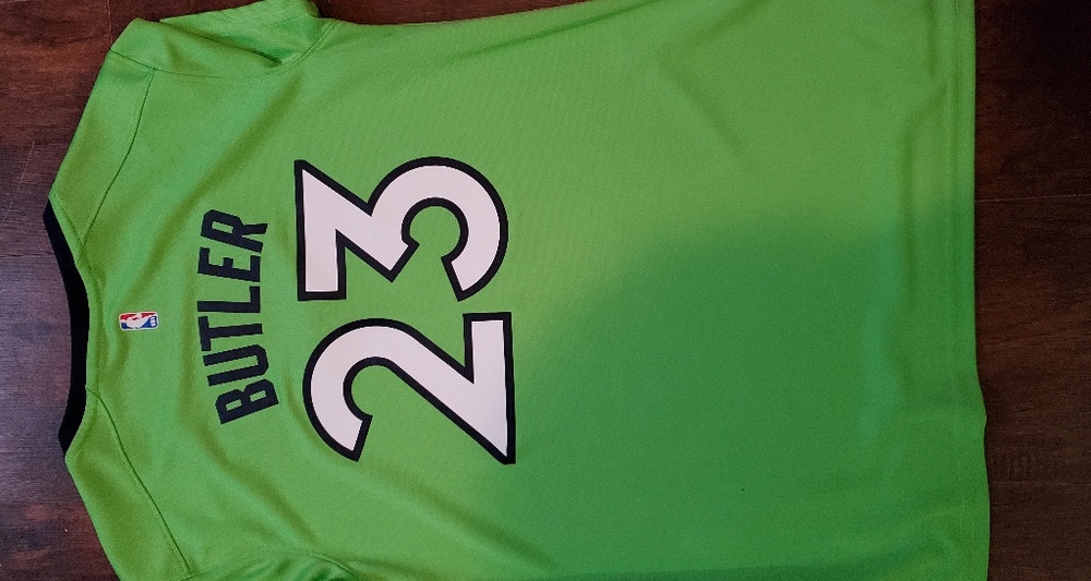 Woman jersey